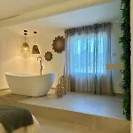 Design Avec Piscine , Jacuzzi , Clim Et Piano *