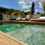 Design Avec Piscine , Jacuzzi , Clim Et Piano *