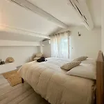 Design Avec Piscine , Jacuzzi , Clim Et Piano Villa