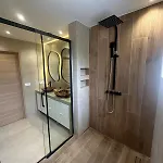Design Avec Piscine , Jacuzzi , Clim Et Piano