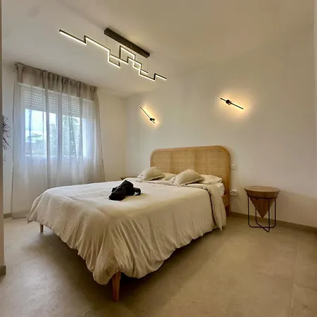 Design Avec Piscine , Jacuzzi , Clim Et Piano Vila *