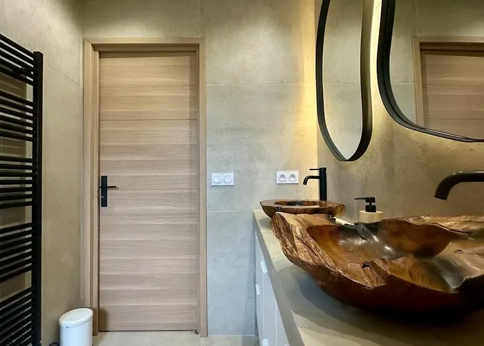 Design Avec Piscine , Jacuzzi , Clim Et Piano Villa *