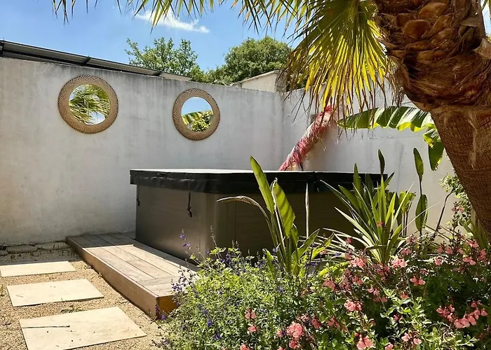Design Avec Piscine , Jacuzzi , Clim Et Piano