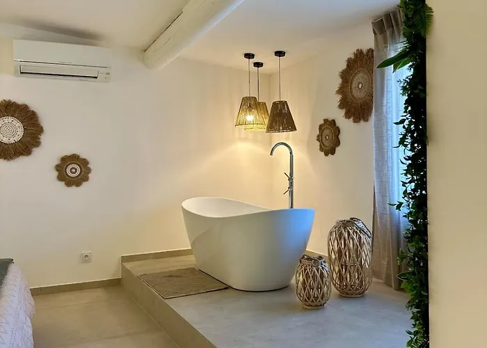 Design Avec Piscine , Jacuzzi , Clim Et Piano