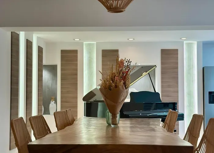 Design Avec Piscine , Jacuzzi , Clim Et Piano *